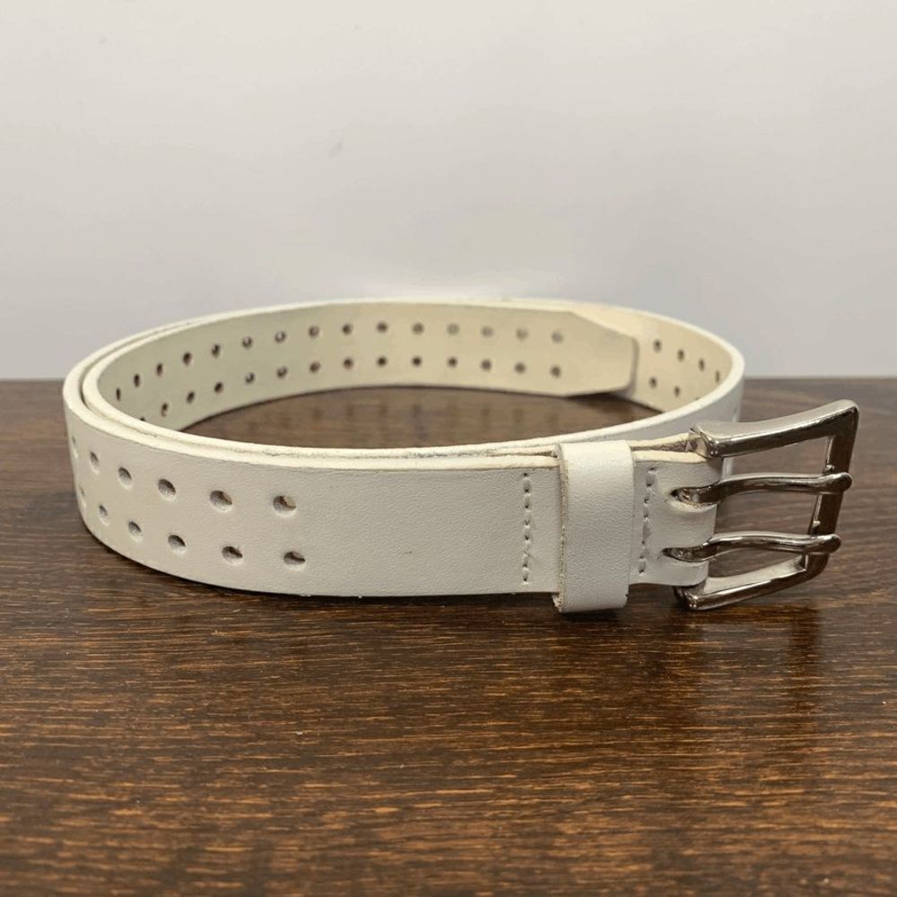 32" White Leather Belt